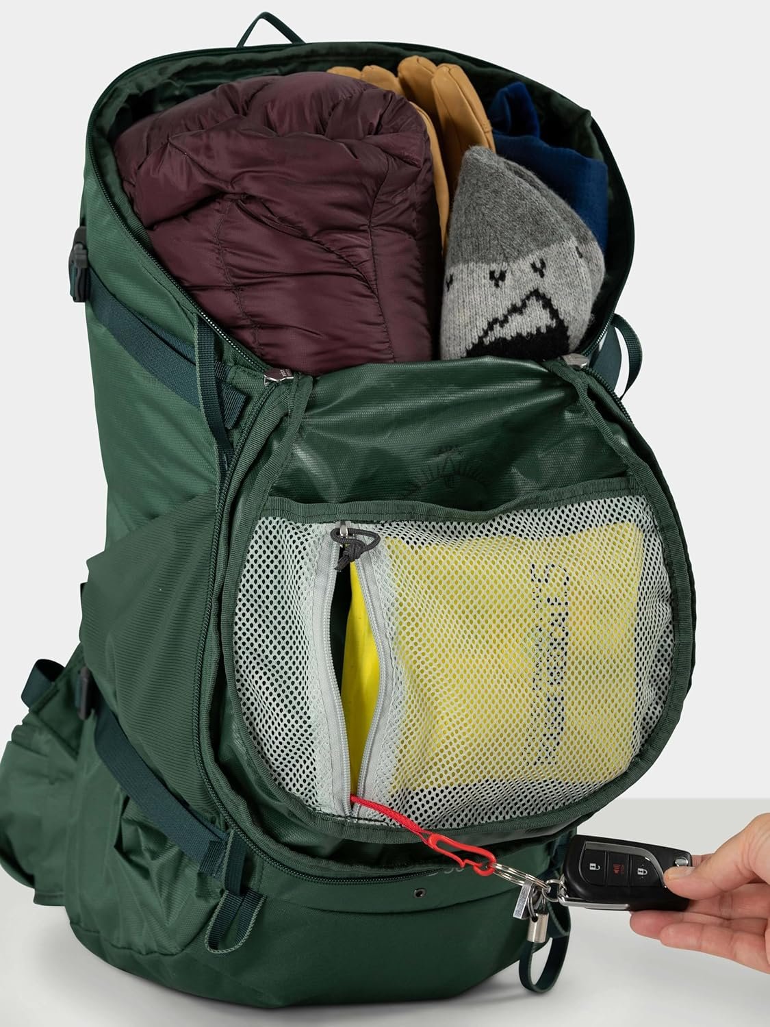 Osprey Skarab Men's Hiking Backpack with Hydraulics Reservoir - Image 9